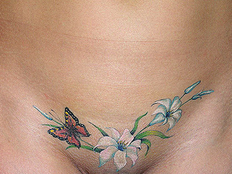 Интимные стрижке и тату с Интимные стрижке и тату с